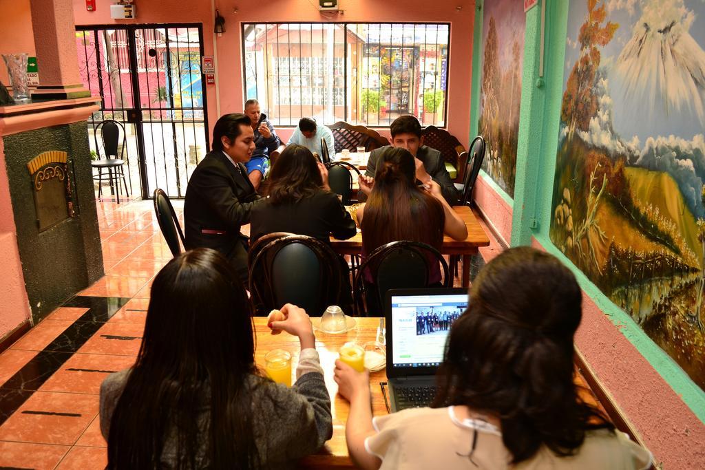 Hostal Loro Verde Quito Eksteriør bilde